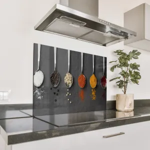 Parafango in alluminio - Lo spettro delle spezie