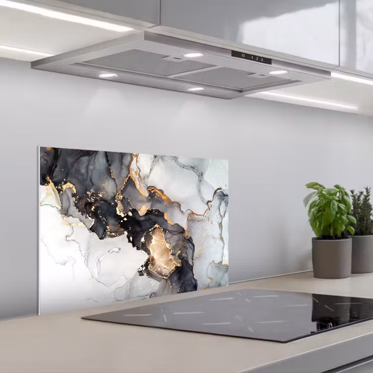 Paraschizzi cucina - Marmo - Nero - Bianco - Oro - Lusso - Astratto — 1