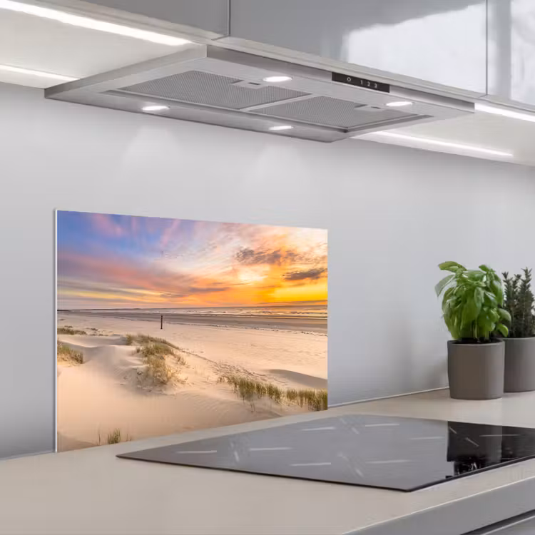 Paraschizzi cucina - Bagliore serale su dune e mare — 1