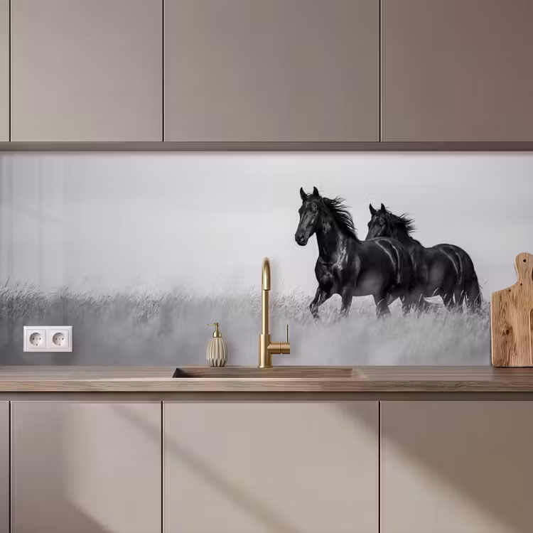 Schienale cucina - Cavalli - Erba - Nero - Bianco — 1