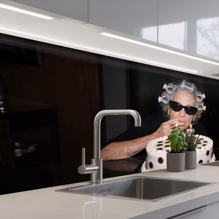 Schienale cucina - Compleanno - Spilla riccia - Nonna — 2