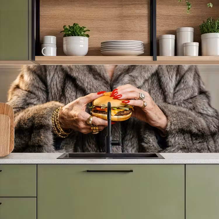Schienale cucina - Donna - Hamburger - Pelliccia — 8