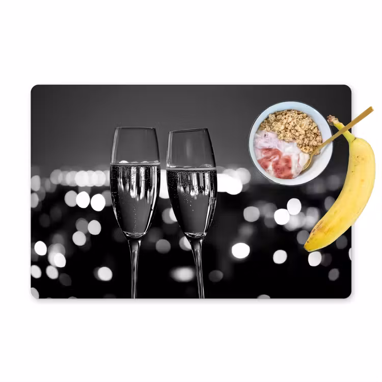 Tovagliette - Bollicine - Cin cin - Bicchieri da champagne - Luci della città — 1