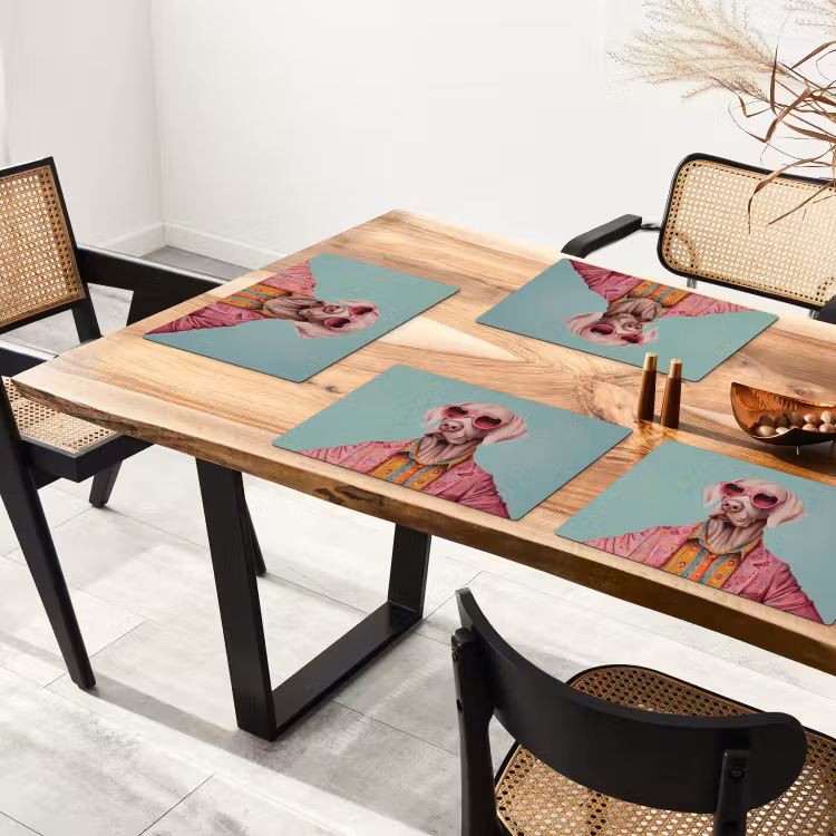 Tovaglietta in vinile - Cane - Camicia - Fiori - Occhiali — 4