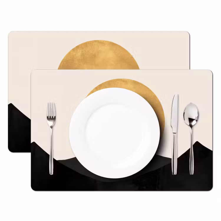 Tovaglietta in vinile - Sagome di montagna - Cerchio d'oro - Beige — 2