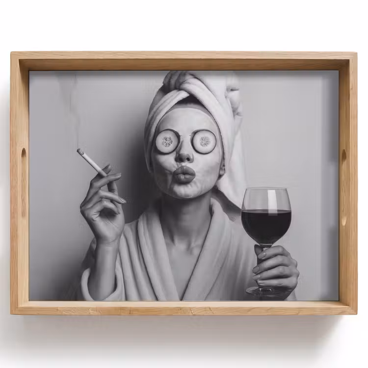 Vassoio - Donna - Maschera - Vino - Sigaretta — 1
